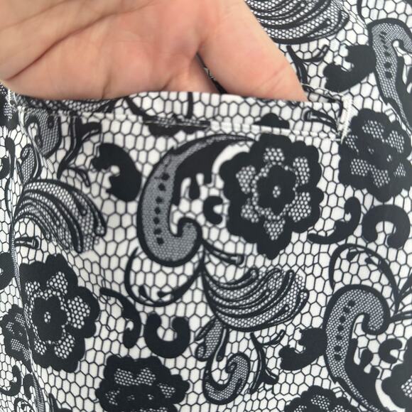 Cracked Wheat Skort Womens 14 White Navy Blue Floral Pull On Activewear - Picture 4 of 10